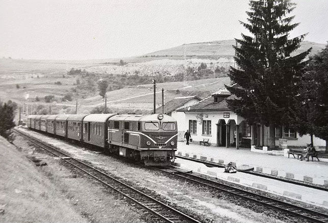 Влак „Родопи" се завръща на релсите след 30 години в забвение