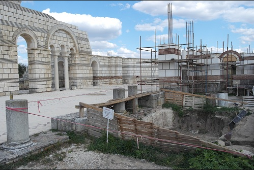 Археолози: Голямата базилика в Плиска се реставрира погрешно