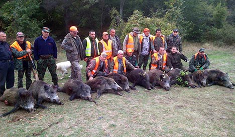 В началото на ловния сезон: Проверяват ловно оръжие и авджии