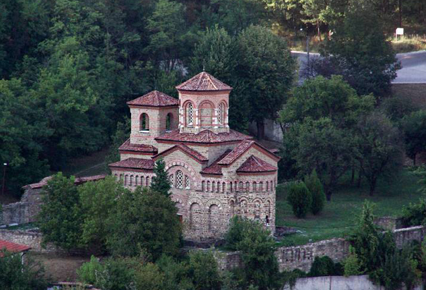Ще ремонтират покрива на историческия храм "Св. Димитър" във Велико Търново