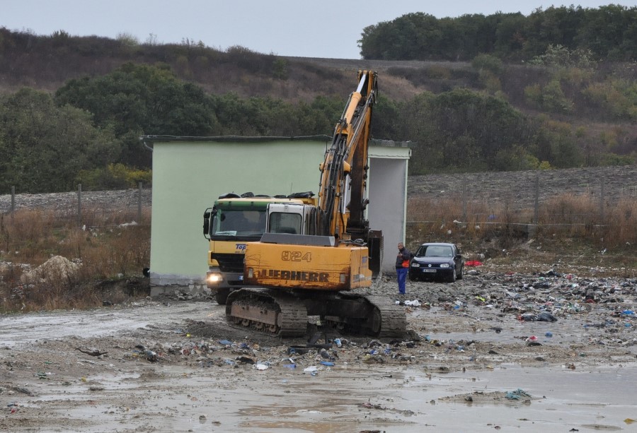 Пострадалото от наводненията депо за отпадъци в Братово ще бъде възстановено до края на ноември