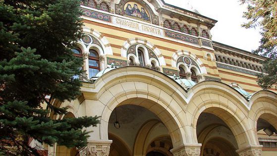Българската православна църква поема ролята на „майка" на македонската църква