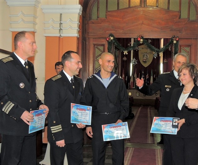 Командирът на минен ловец „Цибър” стана морски офицер на годината