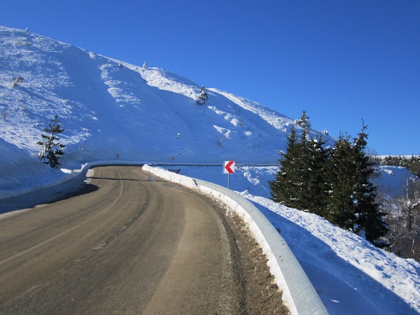 Републиканските пътища са проходими при зимни условия