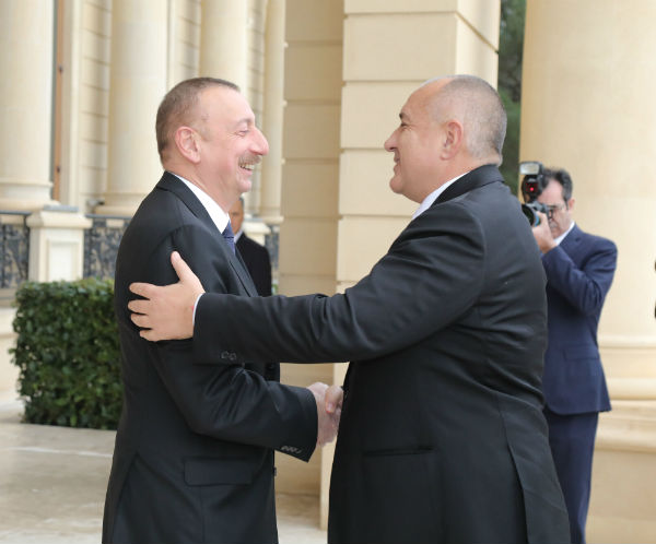 Борисов се срещна на „четири очи“ с президента на Азербайджанската република