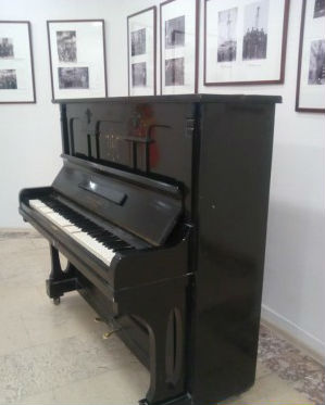 Стогодишно пиано ще засвири в Музеят на фотографията в Казанлък