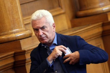 Не Валери Симеонов, а Сидеров дължи извинение към българската нация
