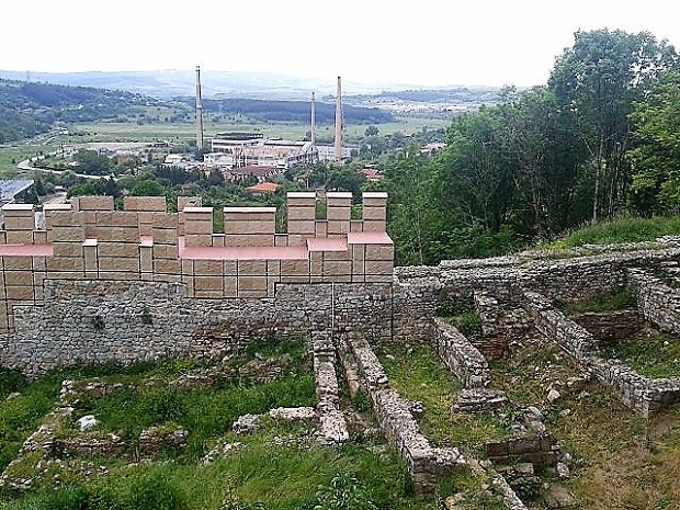 Историци ще умуват над миналото, настоящето и бъдещето на крепостта „Кракра“