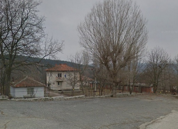 11-годишна ученичка гърми с пушка в крумовградско село