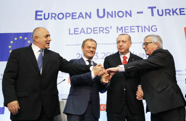 Истината за "диалога" между Европа и Турция
