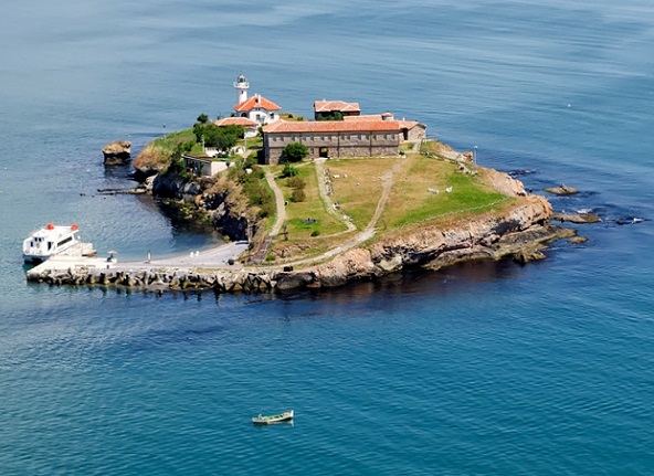 Остров Света Анастасия ще приема гости за великденските празници