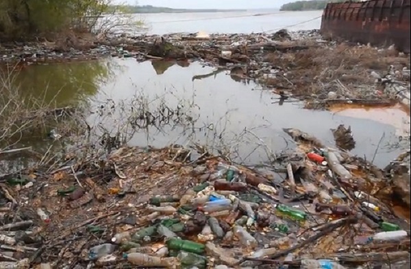 Проверка потвърди замърсяването на дунавския бряг в района на бившия КТМ