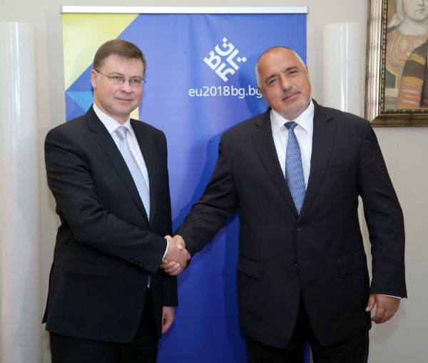 Бойко Борисов и Валдис Домбровскис обсъдиха готовността на България за членство в еврозоната