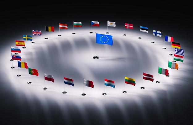 Дипломатическите представителства на страните от ЕС вече ще обслужват и българи