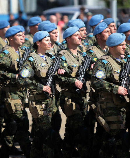 Българската армия показа най-доброто от въоръжението си на военен парад