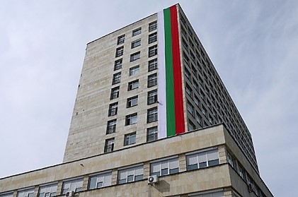 30-метров трибагреник ще спуснат в Шумен за деня на св. св. Кирил и Методий