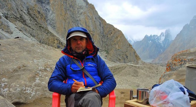 Два хеликоптера от Непал издирват българския алпинист Боян Петров