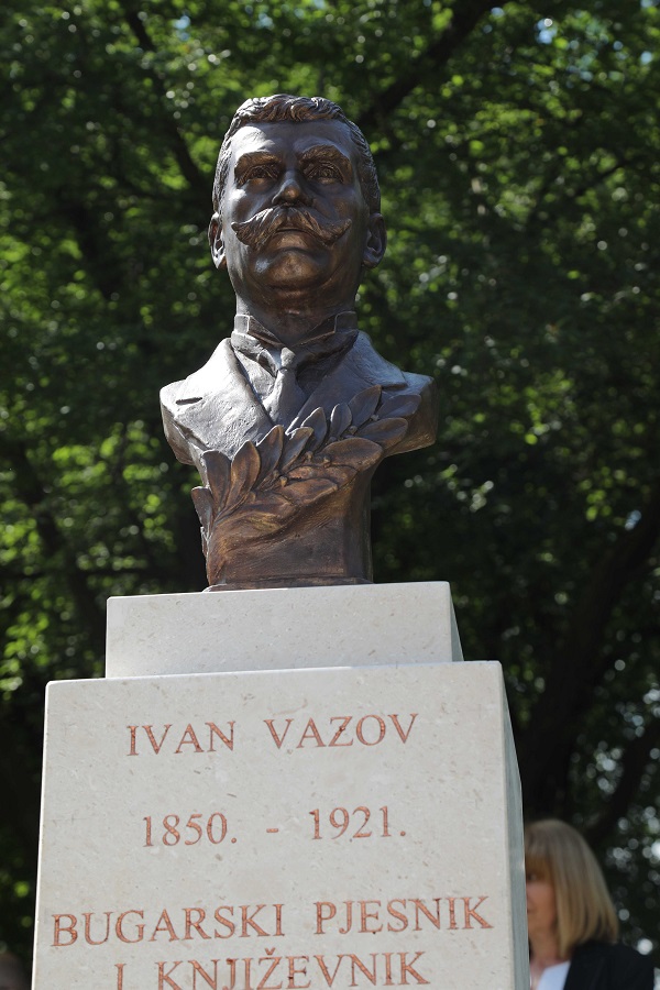 В Алеята на поетите в Загреб откриха паметник на Иван Вазов