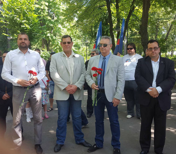 Патриотите в Бургас почетоха паметта на Христо Ботев