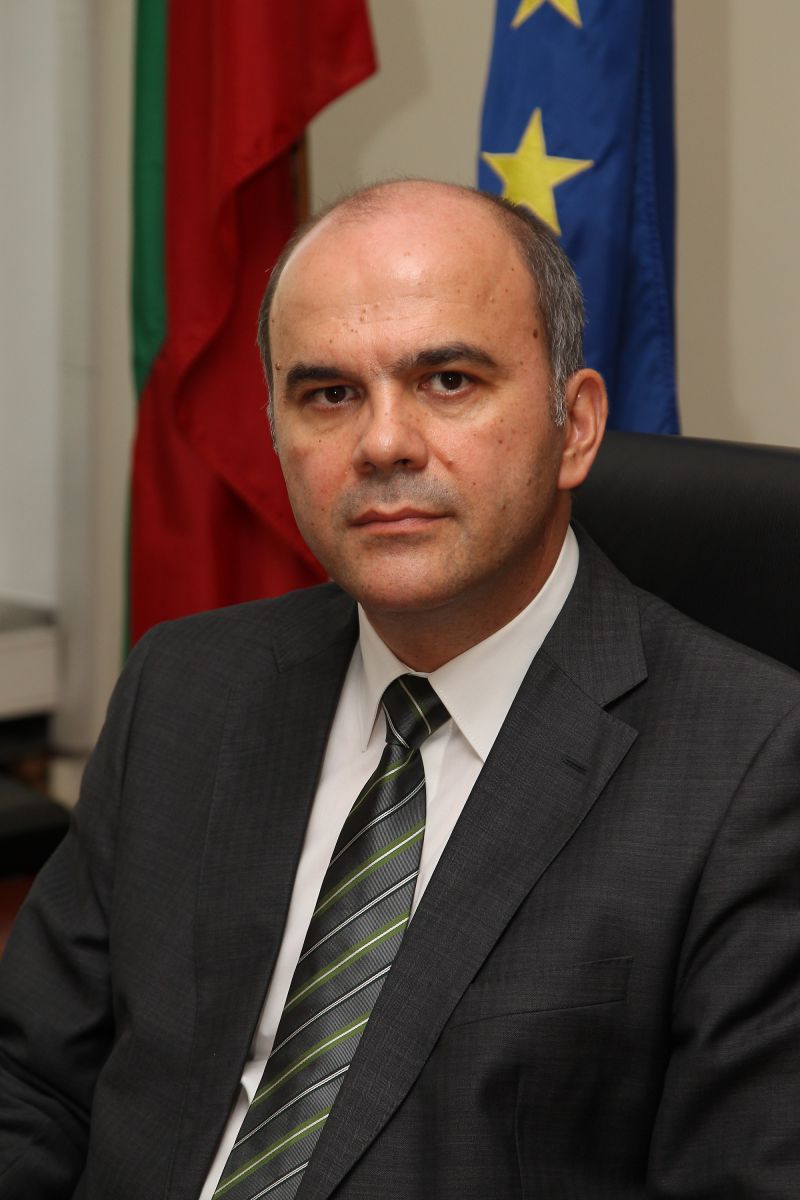 Пълен обрат: Борисов връща Бисер Петков като социален министър