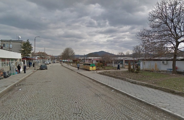 Невръстна рожденничка припадна край пазара в Крумовград след запой с уиски и водка