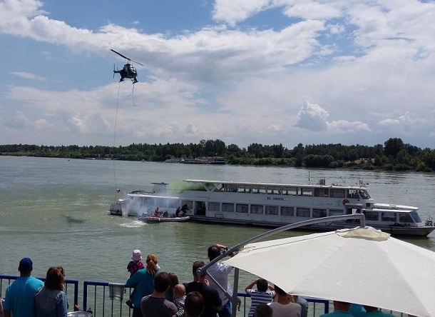Парад на лодките, речно кръщене и рибен фест за Деня на Дунав