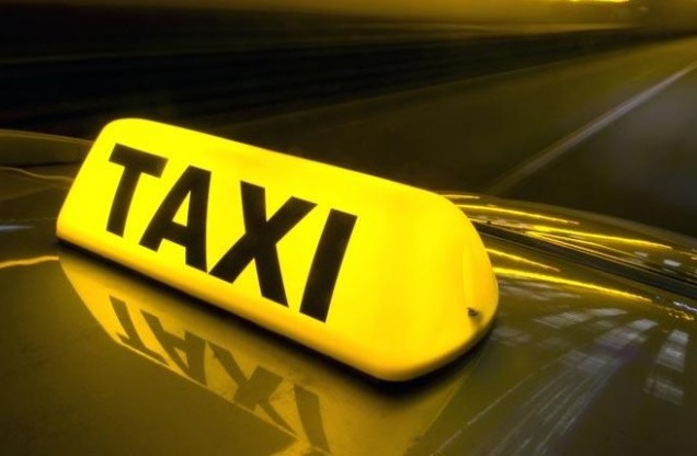 Изтича срокът, в който таксиметровите шофьори трябва да си подменят удостоверенията