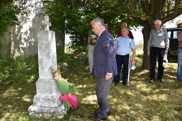 В Западните покрайнини почетоха паметта на поручик Генчо Неделчев