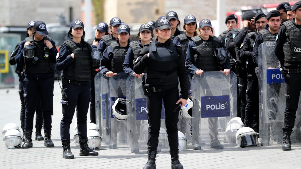 Арести в Турция на чужденци, били заподозрени за връзки с ИДИЛ