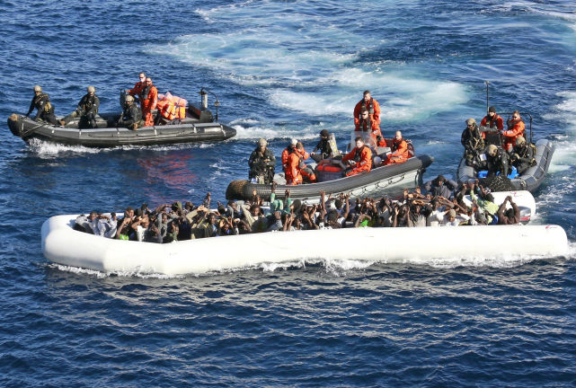 Над 850 мигранти са намерили смъртта си на път за Европа по море през юни и юли