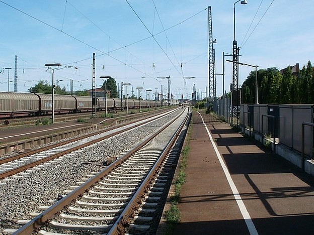 19 са подадените оферти за модернизация на жп линията Елин Пелин - Костенец