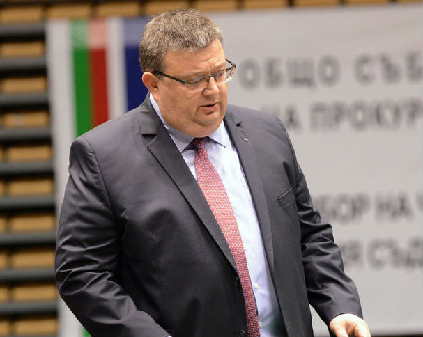 С разпореждане на Цацаров: Комисията за финансов надзор започна проверка по случая „Олимпик“