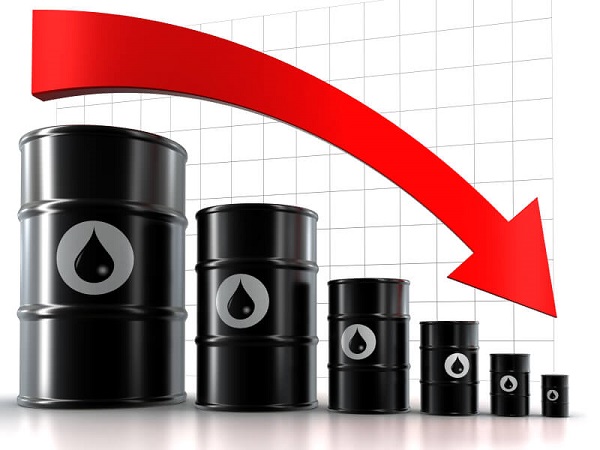 Цената на петрола продължава да намалява