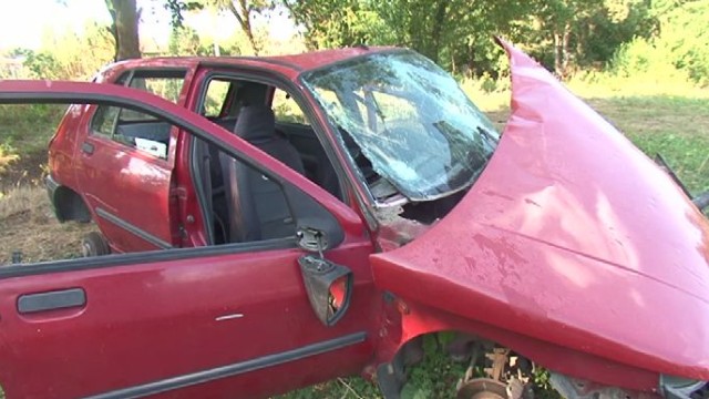 Шофьор без книжка и с ампутиран крак предизвика катастрофа в добричкото село Пчеларово