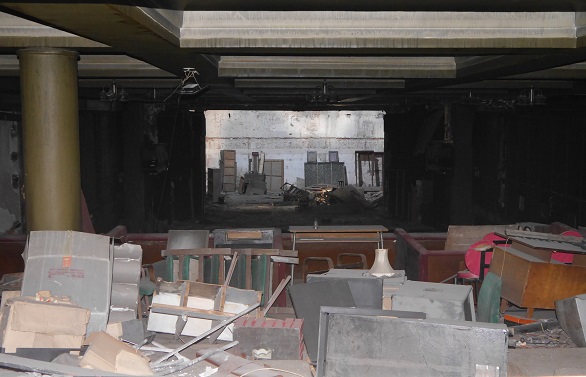 Ще чистят опожарените зали на Студентския дом в София