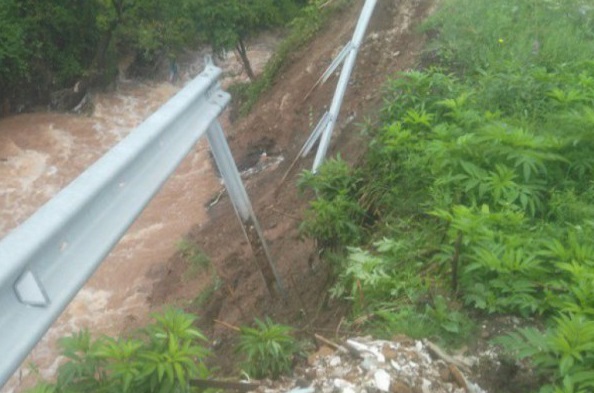 Ето защо се е срутил мостът над Искър край село Горник