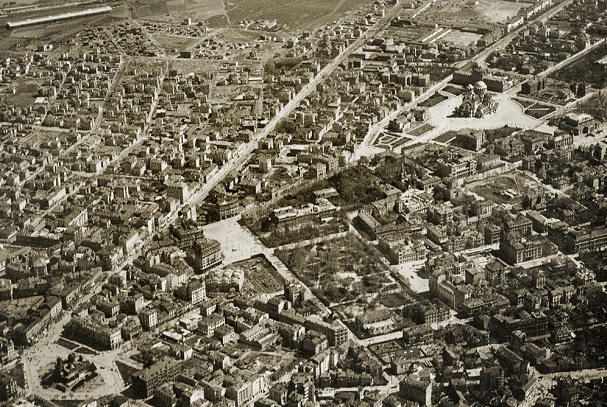 В края на Първата световна война Сливен бил втори по население след столицата