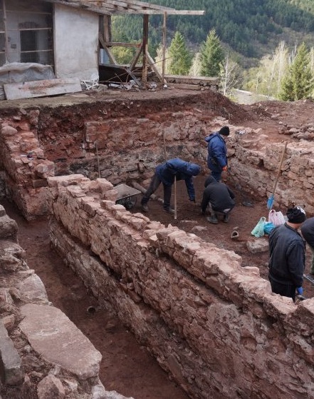 Отварят за посещение археологическите разкопки в Кремиковския манастир