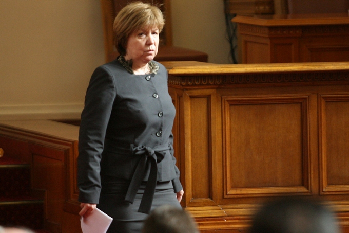 Цацаров пита съда къде са мотивите към оправдателната присъда на депутат