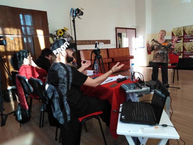 Баби се явяват на кастинг в Казанлък - ще правят рок група