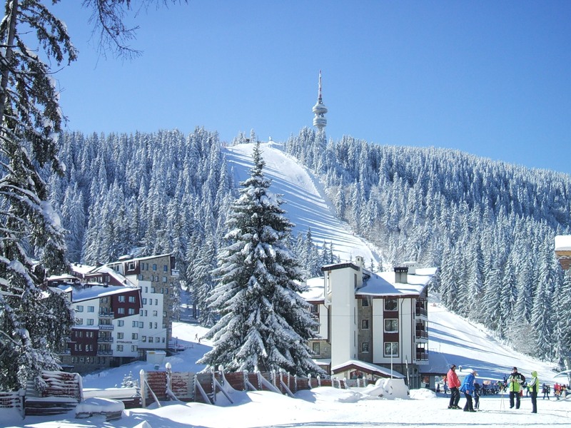 Достъпен ли е зимният туризъм у нас за масовия българин?