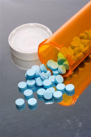 Нови мерки срещу търговията с фалшиви лекарства в аптеките