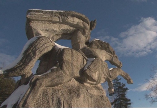 Дарителска кампания спаси паметника на Бенковски в Копривщица