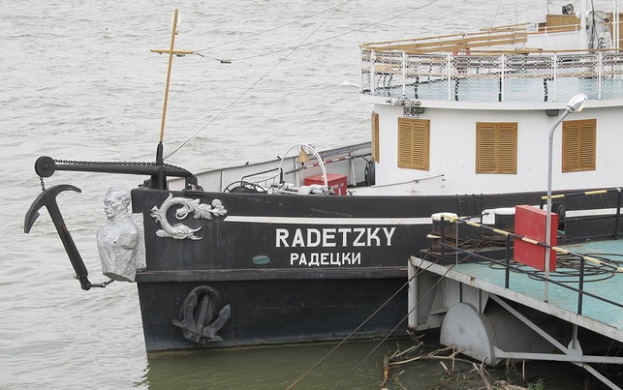 Започна кампания за спасяването на кораба "Радецки"