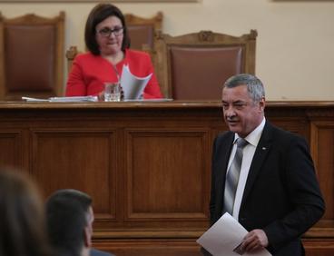 Валери Симеонов с важно обръщение към всички политически сили в парламента