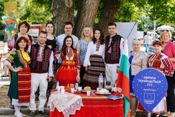 Българите в Украйна с поздравителен адрес за 3 март