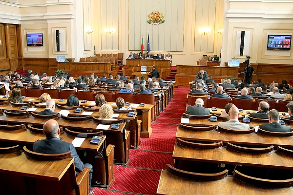 Нови двама шефове оглавиха комисии в парламента