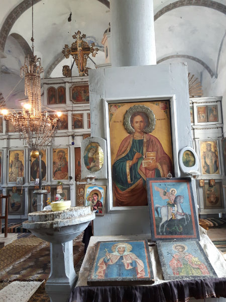 Православното християнство празнува Цветница