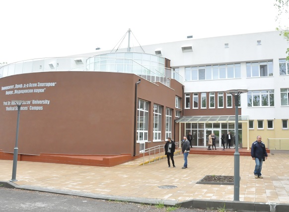 Новият Медицински факултет в Бургас очаква първите си студенти