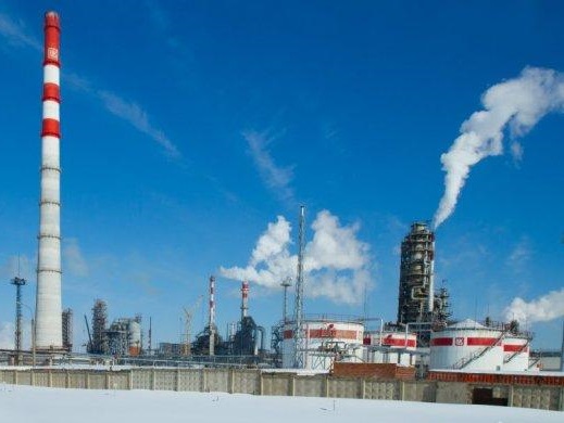 Бургаски екоинспектори провериха сигнали за миризма на нефтопродукти и пропан бутан